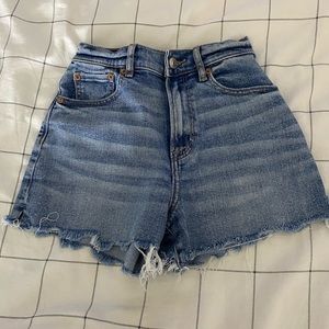Women’s American eagle shorts